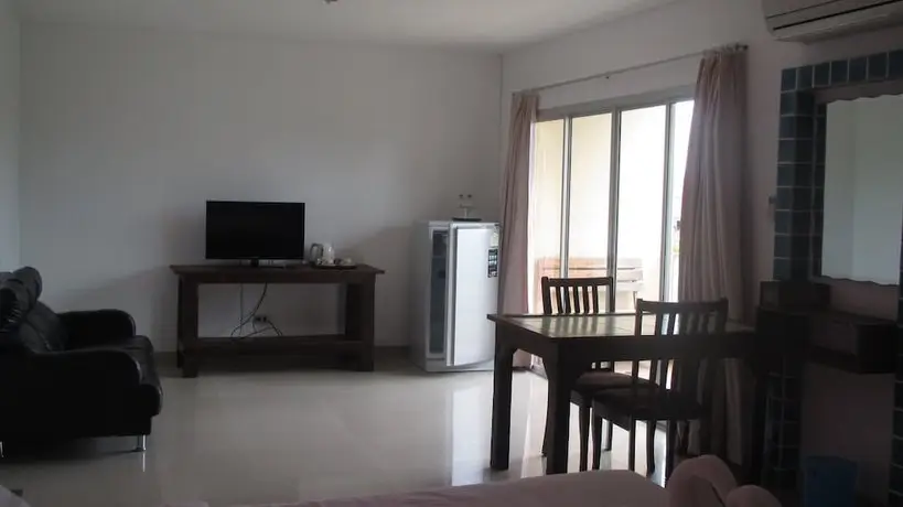 Sophon 19 Apartment Baan Klang Noen 