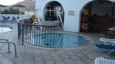 Apostolis Hotel Apartments 