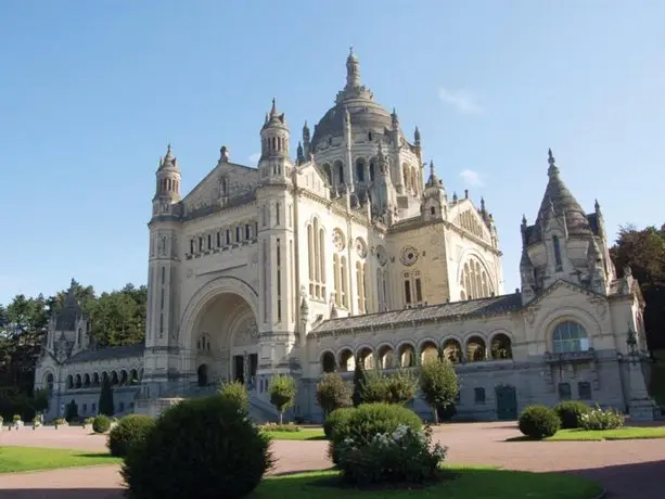 Hotel Saint-Louis Lisieux 