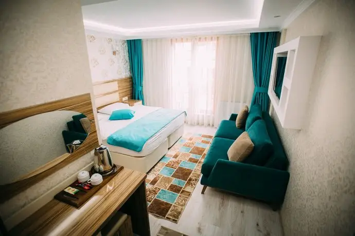 Elif Inan Motel 