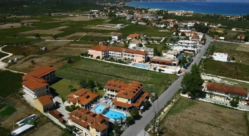 Elpida Hotel 