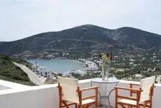 Maistros Studios Sifnos 