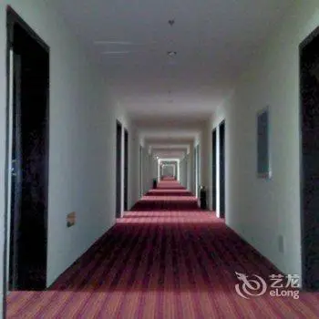 Yuntai Resort Hotel 