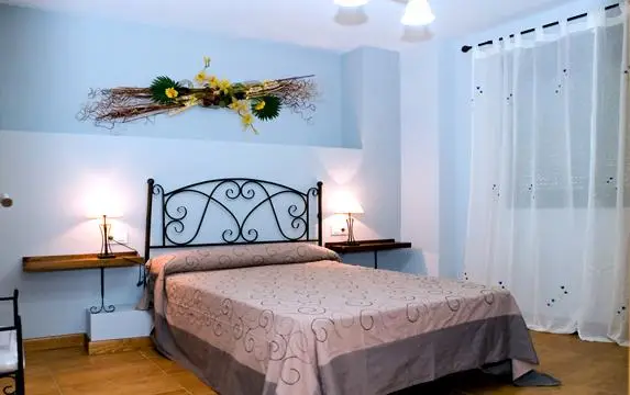 Apartamentos - Estudios La Vera 