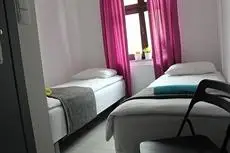 Soda Hostel and Apartments 