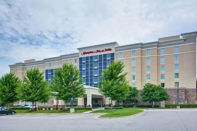 Hampton Inn & Suites Crabtree