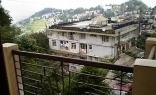 Broadway Hotel Darjeeling 