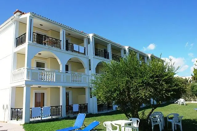 Porto Iliessa Aparthotel 