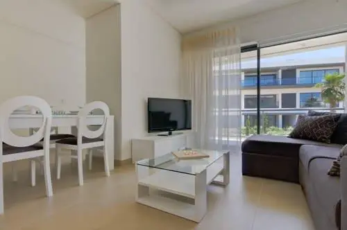 Cavalo Preto Beach Apartments 