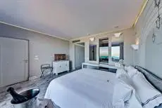 Royal Marmin Bay Boutique & Art Hotel 