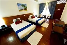 Catamaran Beach Hotel Negombo 