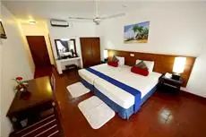 Catamaran Beach Hotel Negombo 