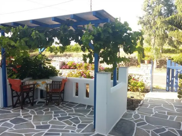 Oasis Paros 