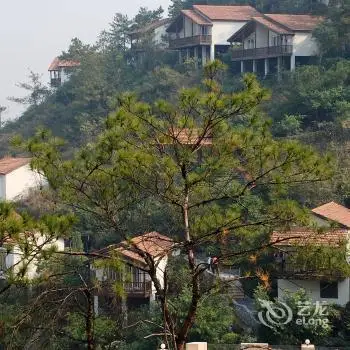 Qingyuan Yingde Baodunhu Villa 