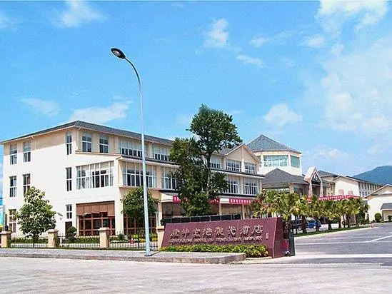 Tengchong Airport Sightseeing Hotel