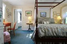 1802 House Bed & Breakfast 