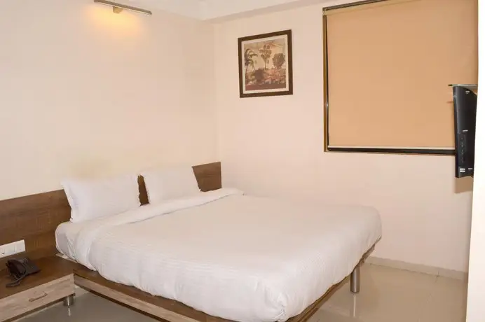 Budget Inn Palm Regency 