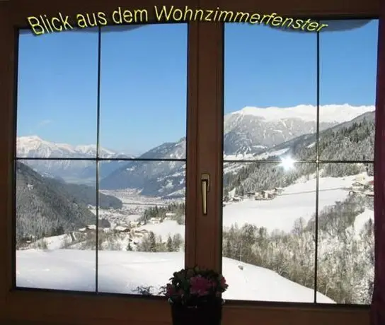 Ferienwohnung Ausblick Zillertal