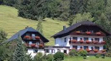 Pension & Appartements Ronacherhof 