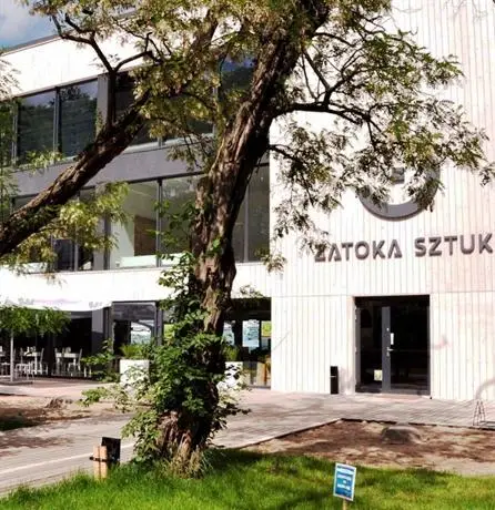 Zatoka Sztuki Centrum Art & Business