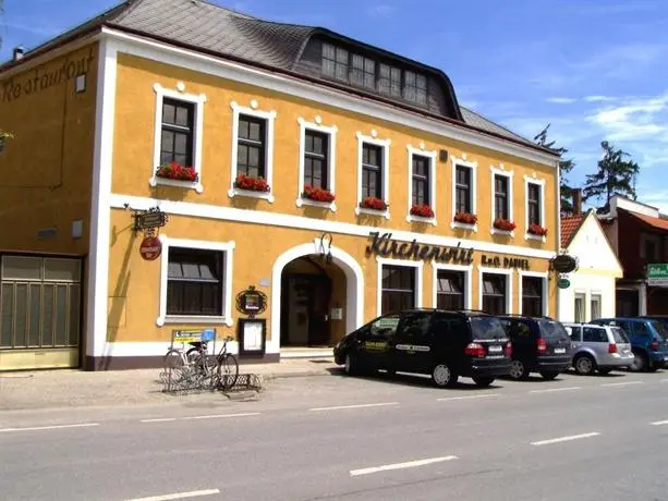 Weinhotel Kirchenwirt 