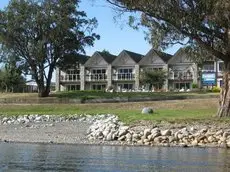 Fiordland Lakeview Motel and Apartments 