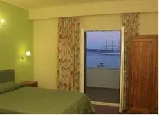 Malion Rooms Milos 