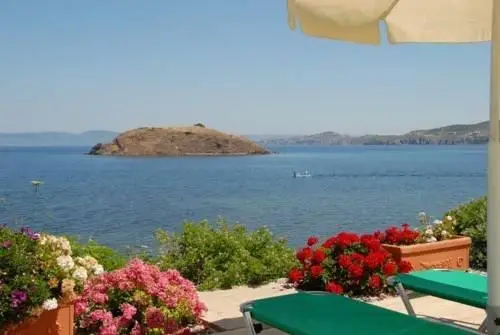 Birds Bay Lesvos Seaside Homes 