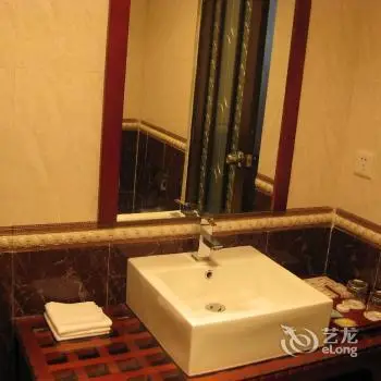 Deji Yangkang Hotel Diqing - Shangeri La