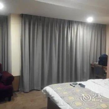 Langqiao Holiday Hotel 