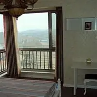 Century Huafu Apartment Hotel 