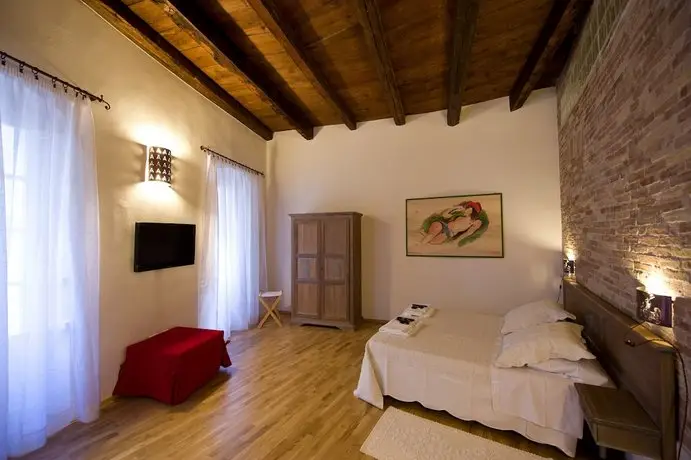 Castelletto Suites 