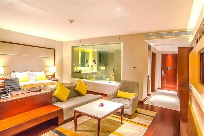 Crowne Plaza Kochi 