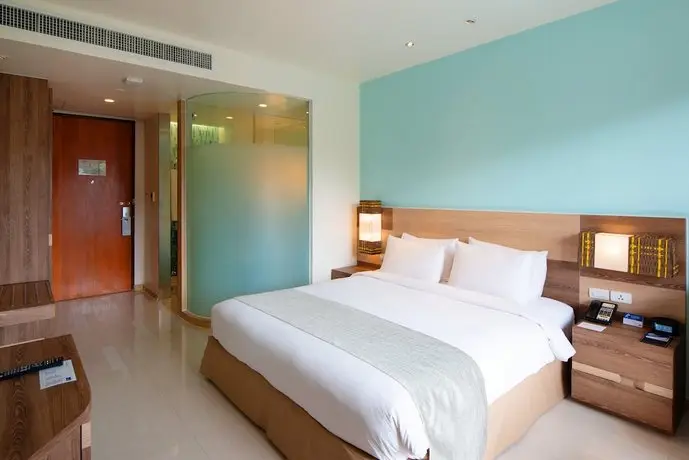 Holiday Inn Express Phuket Patong Beach Central 