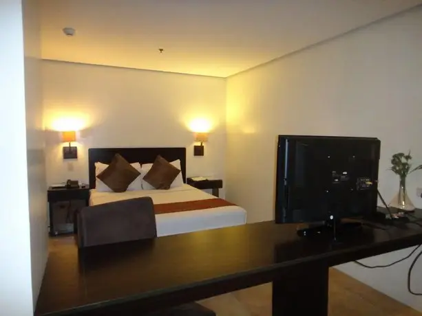 Premiere Citi Suites