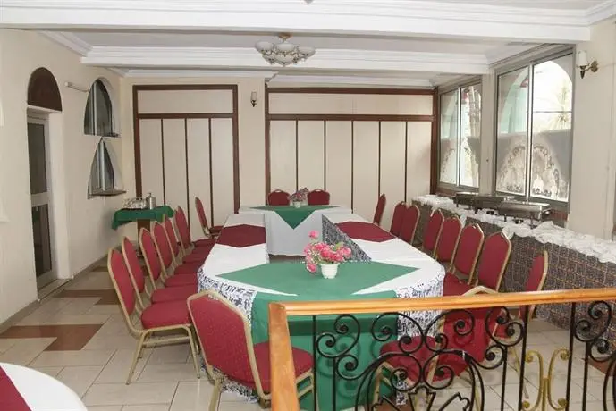 Hotel Le Chateau Douala 