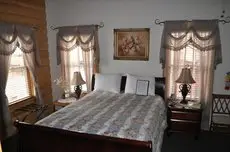 Elkwood Manor Bed & Breakfast 