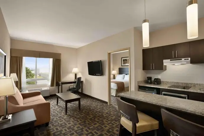 Days Inn & Suites by Wyndham Winnipeg Airport Manitoba