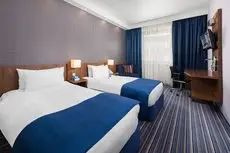 Holiday Inn Express Warsaw Airport 