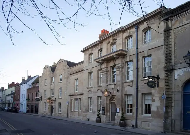 Vanbrugh House Hotel