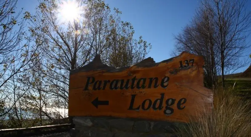 Parautane Lodge