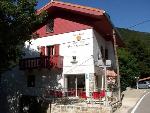 Hostal Rural Arrobi Borda