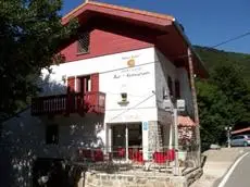 Hostal Rural Arrobi Borda 