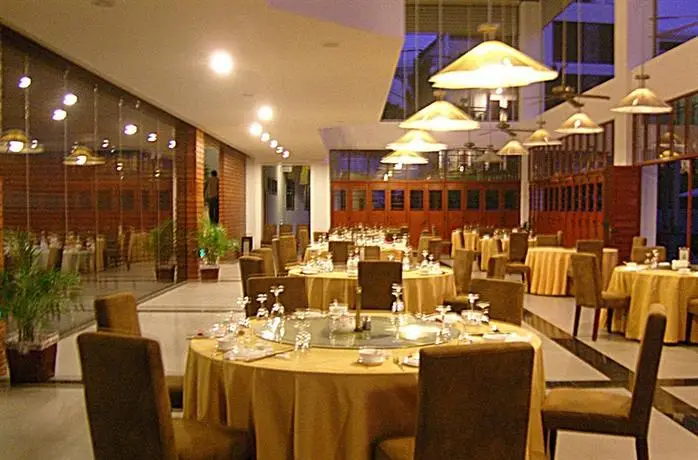 Manhao Hotel 