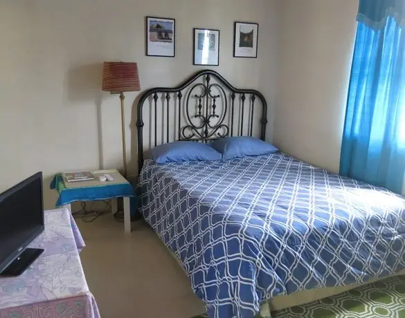 Gemini House Bed & Breakfast 