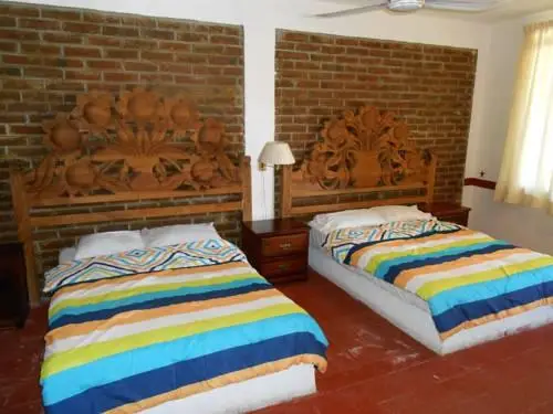 Bajas Cactus Hostel 