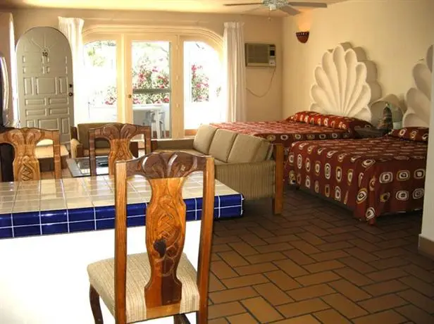 Hotel & Suites El Moro 