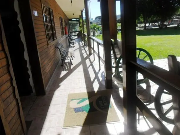 Hotel Fazenda Cisne Branco