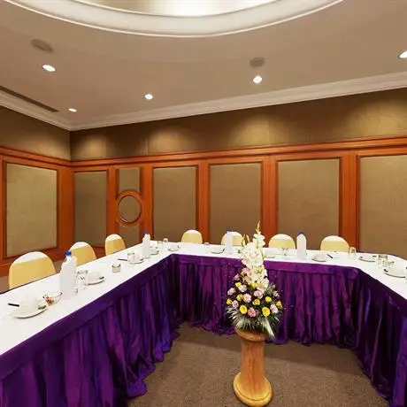 Hotel Express Residency Jamnagar