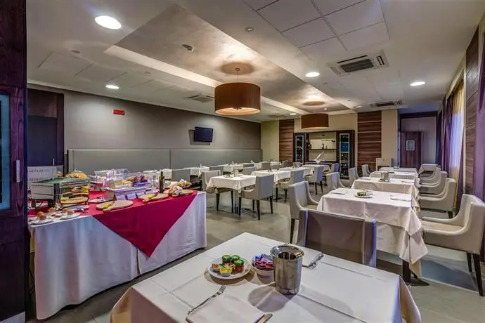 Best Western Plus Hotel Perla Del Porto 